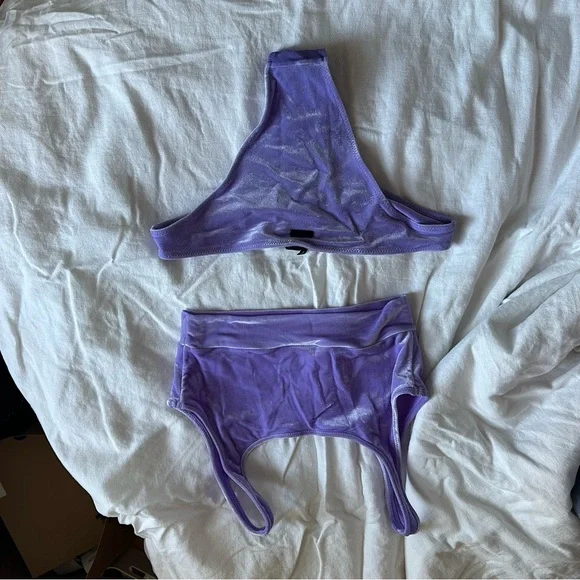 triangl swimwear Elle purple velvet bikini set size M - Picture 7 of 7